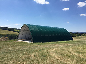 Oblouková plachtová hala 12,4 x 20 m