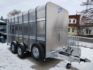 Přepravník na zvířata Ifor Williams TA510 - skladový model